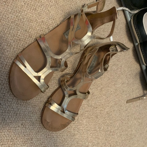 steve madden gold sandals - Picture 2 of 2